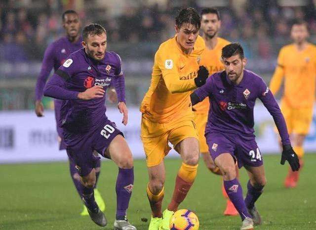  佛罗伦萨租借日本国脚首秀，助攻帽子戏法技惊四座  